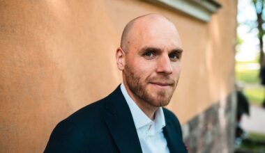 Timo Furuholm: Postin listautuminen pörssiin vaarantaisi paitsi työpaikat, myös huoltovarmuuden