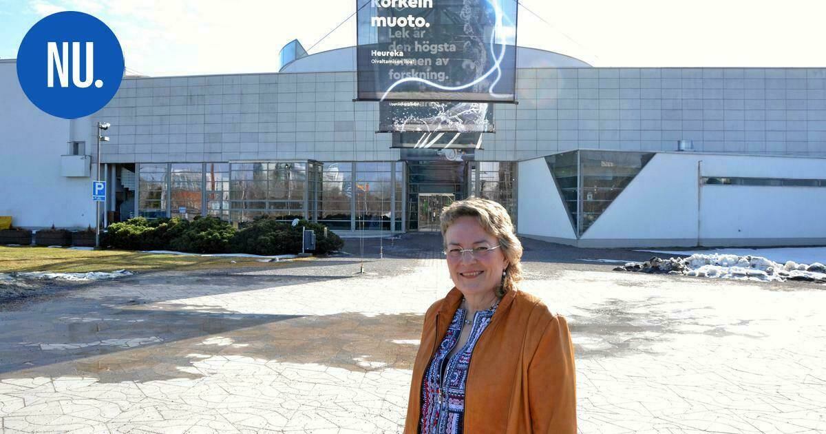 Henkilö | Kirjoittamisesta tuli elämänmittainen intohimo – Paula Havaste toteutti lapsuuden unelmansa | Paikalliset