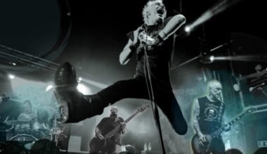 Legendaarinen brittipunkin veteraaniyhtye saapuu Suomeen kahdelle keikalle