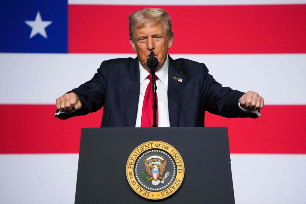 Trumpilta varoitus upseereille: Putin ei vastaisi puhelimeen