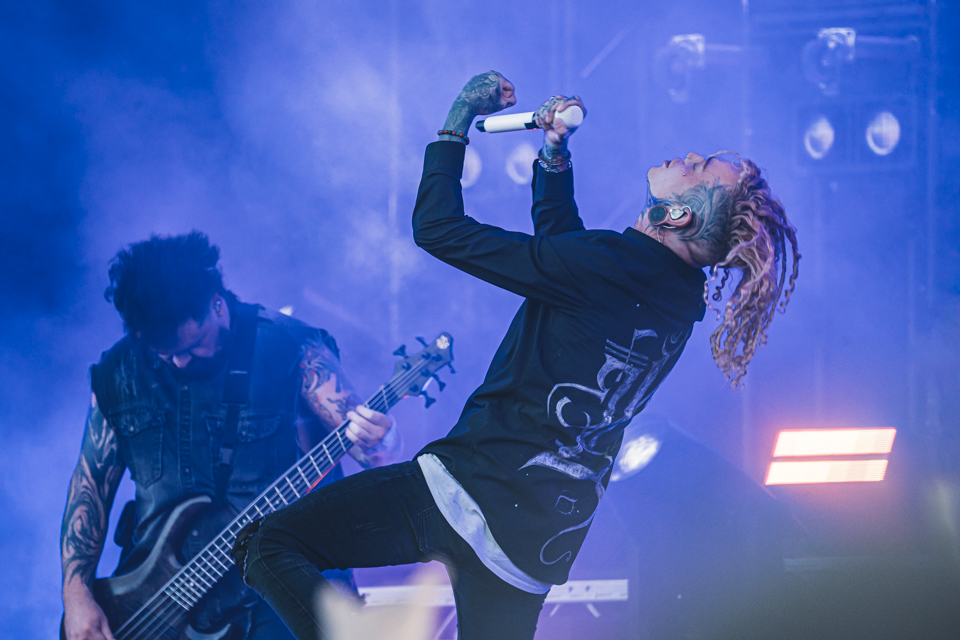 Lorna Shore julkaisi viiden tähden arvioita keränneen levynsä "I Feel the Everblack Festering Within Me"