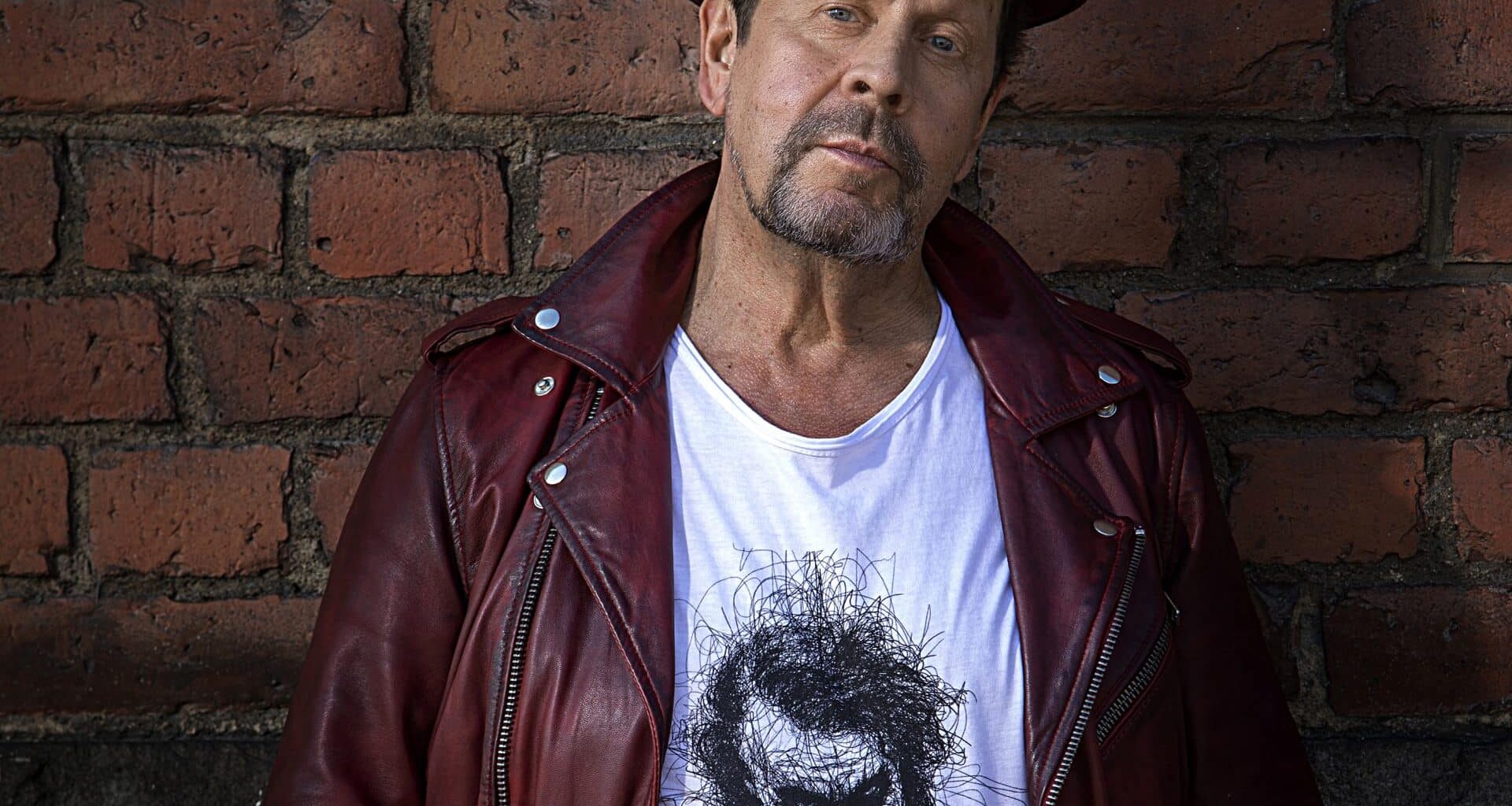 Pate Mustajärvi ökyrikastui erottuaan Popedasta - katso mitkä massit!