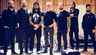 ”Olisi kiinnostavaa tehdä Amorphis-synapoppia” -haastattelussa kitaristi Esa Holopainen ja tuottaja Jacob Hansen