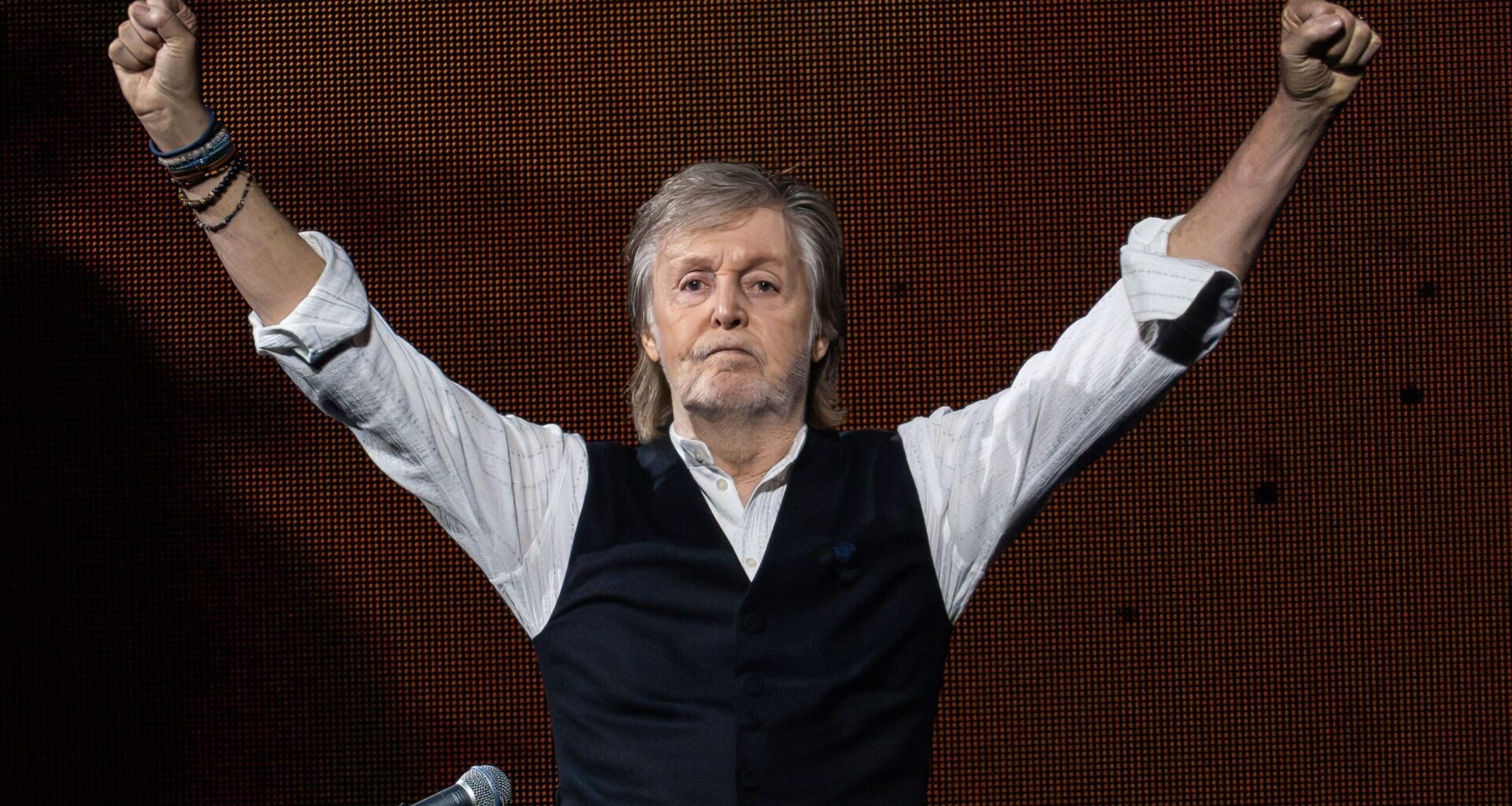 Beatles on Disneyllä, mutta Paul McCartney solmi sopimuksen Amazonin kanssa – Uutta dokkaria pukkaa