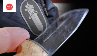 Poliisi on aiemmin kertonut, että epäilty jätti syömänsä ruoan maksamatta ja puukotti ravintolan edustalla työntekijää, joka oli lähtenyt asiakkaan perään. Kuvituskuvaa.