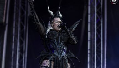 "Ei todellakaan tullut fiilis, että minut otetaan vastaan avosylin" – metalliyleisö ei ollut Noora Louhimolle aluksi suopea