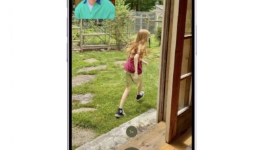 Kaksoisotto-toiminto uusissa iPhoneissa mahdollistaa videon kuvaamisen samanaikaisesti taka- ja etukameralla.