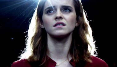 Illalla tv:ssä: Nuori nainen kohtaa sosiaalisen median varjopuolet - nyt laitetaan koko ihmisten elämä nettiin