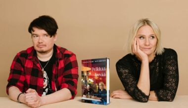 Laura Malmivaara ja Antti Heikkinen tarjoilevat hersyvää sananvaihtoa keskeltä hiljaisinta Suomea dialogiromaanissa Pelkkää hyvää
