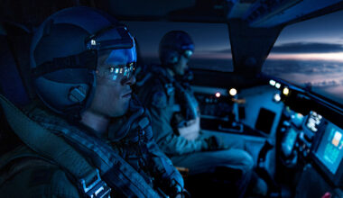 Myrskyn ratsastajat -ohjaajan trilleri sai trailerin – Idris Elba tähdittää!