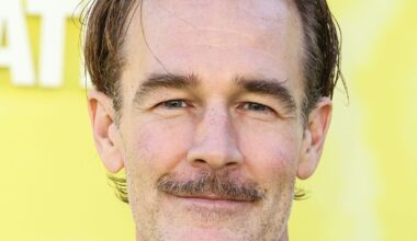 Syöpätaistelua käyvä James Van Der Beek joutui jäämään pois Dawson’s Creek -jälleennäkemisestä – Vaimo ja lapset saapuivat edustamaan