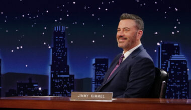 Jimmy Kimmel hyllytettiin tahdittomien Charlie Kirk -kommenttiensa takia