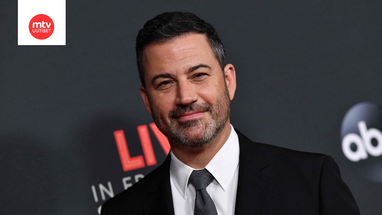 Jimmy Kimmel on saanut kritiikkiä kommentoituaan maanantaina ohjelmassaan oikeistoaktivisti Charlie Kirkin ampumista.