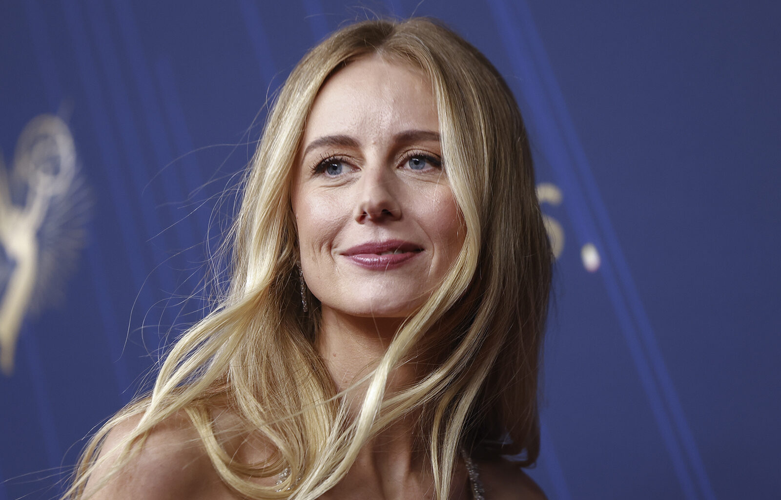 Succession-näyttelijä räväytti Emmy-gaalassa – ”Haluammeko nähdä vähän pakaravakoa?”