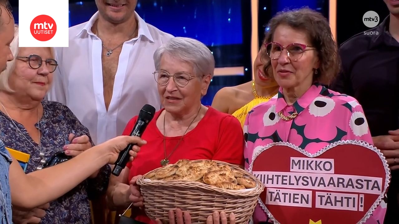 Tämä tätidynastia varasti show'n suorassa lähetyksessä