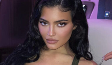Kylie Jenner kuin elävä tiimalasi – kääntää taatusti katseet minne meneekin