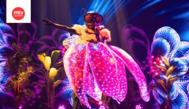 masked_singer_suomi_s7_eps1_005_kukkakarpanen_kuvaaja_saku_tiainen