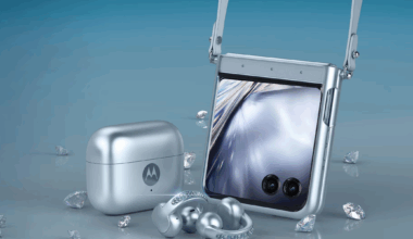 Elisa toi myyntiin uuden Motorola Razr 60 -puhelimen 849 euron hintaan