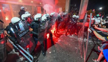 Venäjän tiedustelu julkaisi poskettomia väitteitä Serbian Maidan-vallankumouksesta