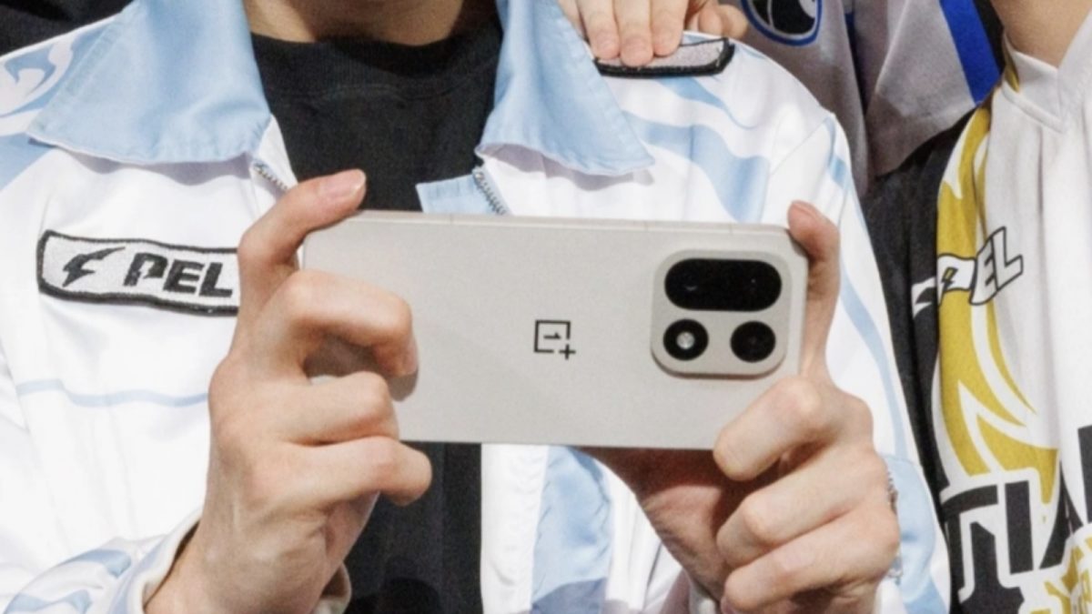 OnePlus 15 lähemmässä tarkastelussa. Erityisesti kamerakohouma muuttuu erilaiseksi.