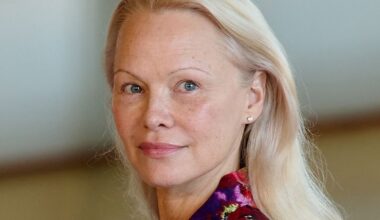 Pamela Andersonin vauhti kiihtyy – Tekee nyt musikaalin Guy Pearcen kanssa