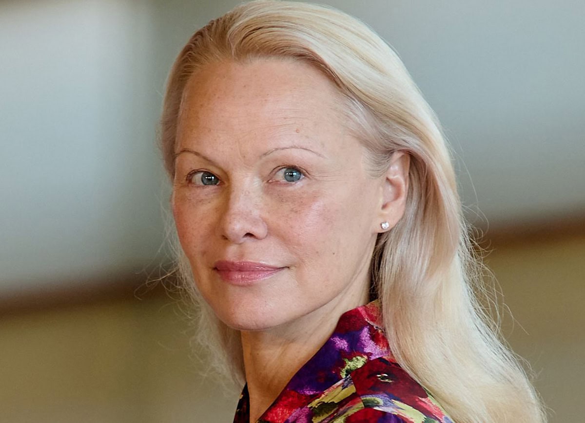 Pamela Andersonin vauhti kiihtyy – Tekee nyt musikaalin Guy Pearcen kanssa