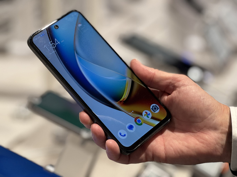 Elektroniikkaketju Power tuo markkinoille omat älypuhelimet - Cepter Nivo A1 ja V2