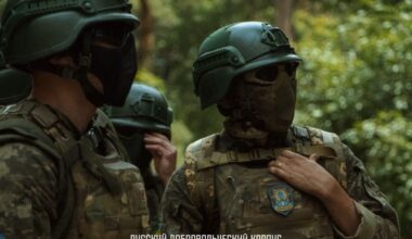 Ukrainan rinnalla taistelee venäläisiä - "Jatkan, kunnes Vladimir Putin kaatuu"