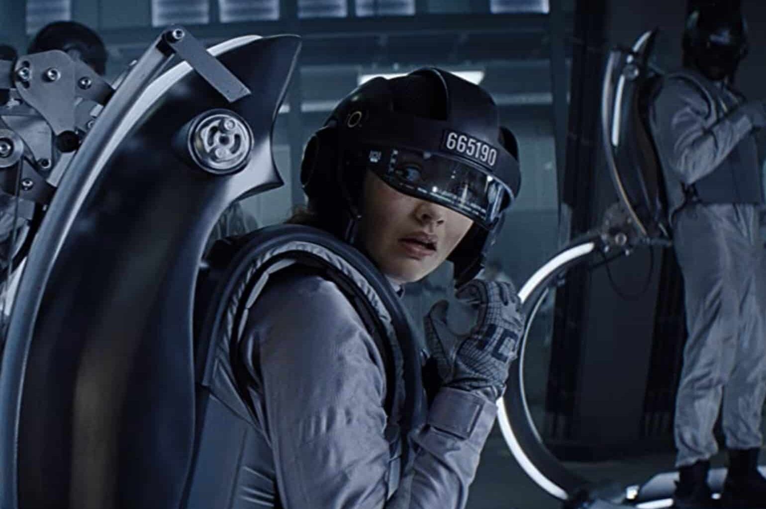 Illalla tv:ssä: 4 tähden scifissä eletään kahdessa todellisuudessa – oli ohjaajan uran vaikeimpia töitä