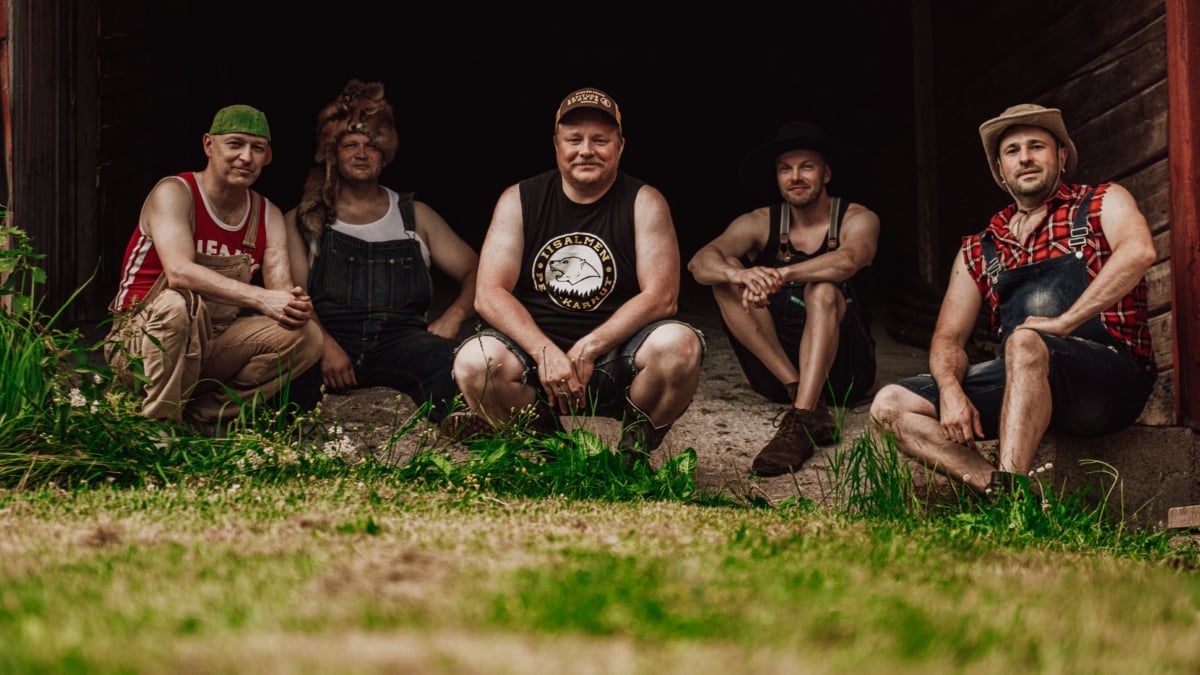 Steve 'n' Seagulls otti Iron Maiden -klassikon käsittelyynsä - Esittelee samalla uuden jäsenen
