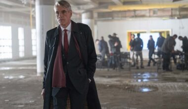 Jason Stathamin yllätyshitti saa jatko-osan - myös Jeremy Irons palaa rooliinsa