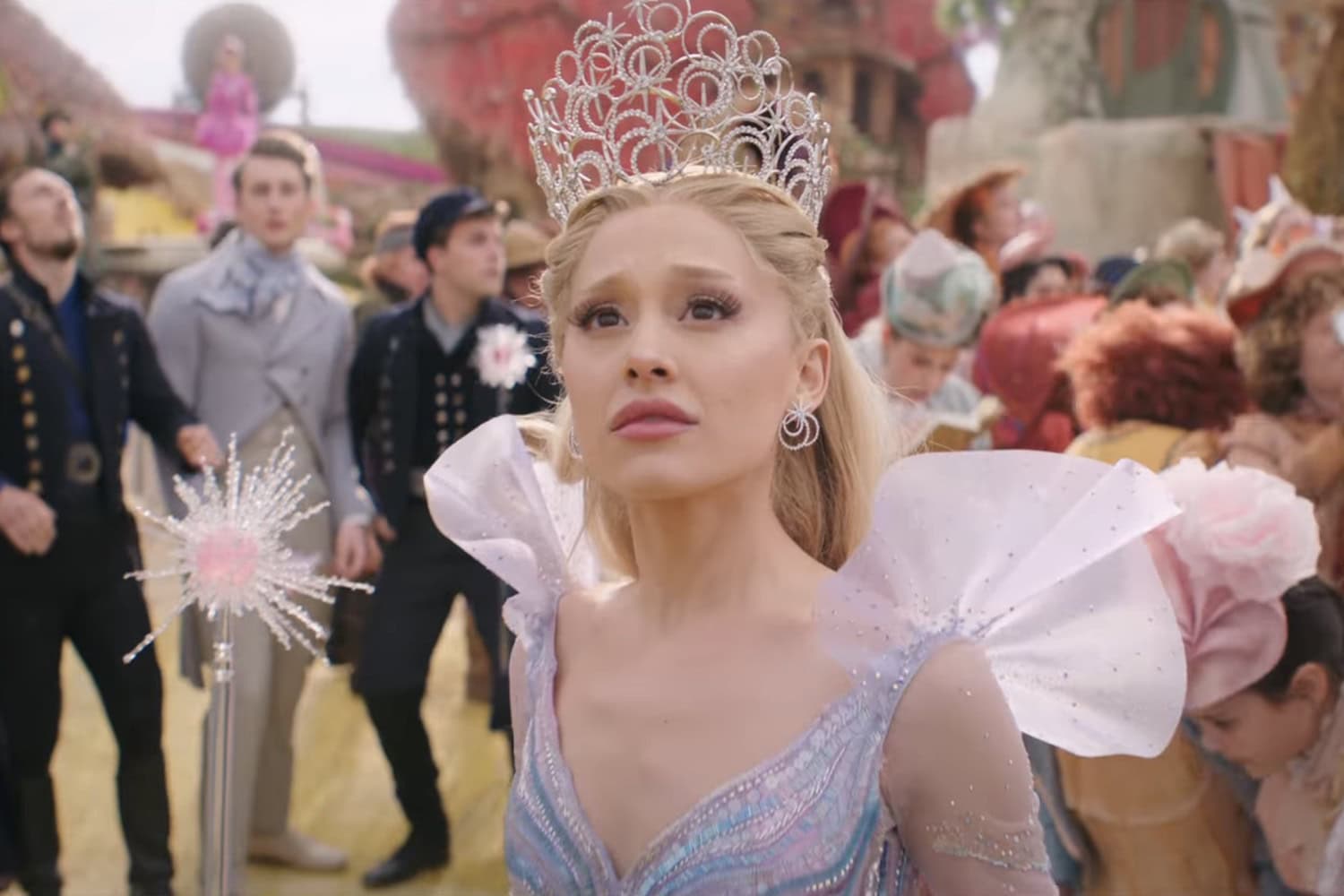 Noitaystävysten välirikko äityy fyysiseksi taisteluksi - Wicked: For Good sai viimeisen trailerin