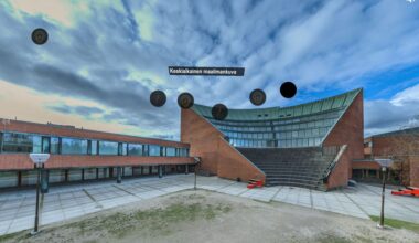 Espoolaiset lukiot hyödynsivät virtuaalitodellisuutta opetuksessa | Espoon kaupunki