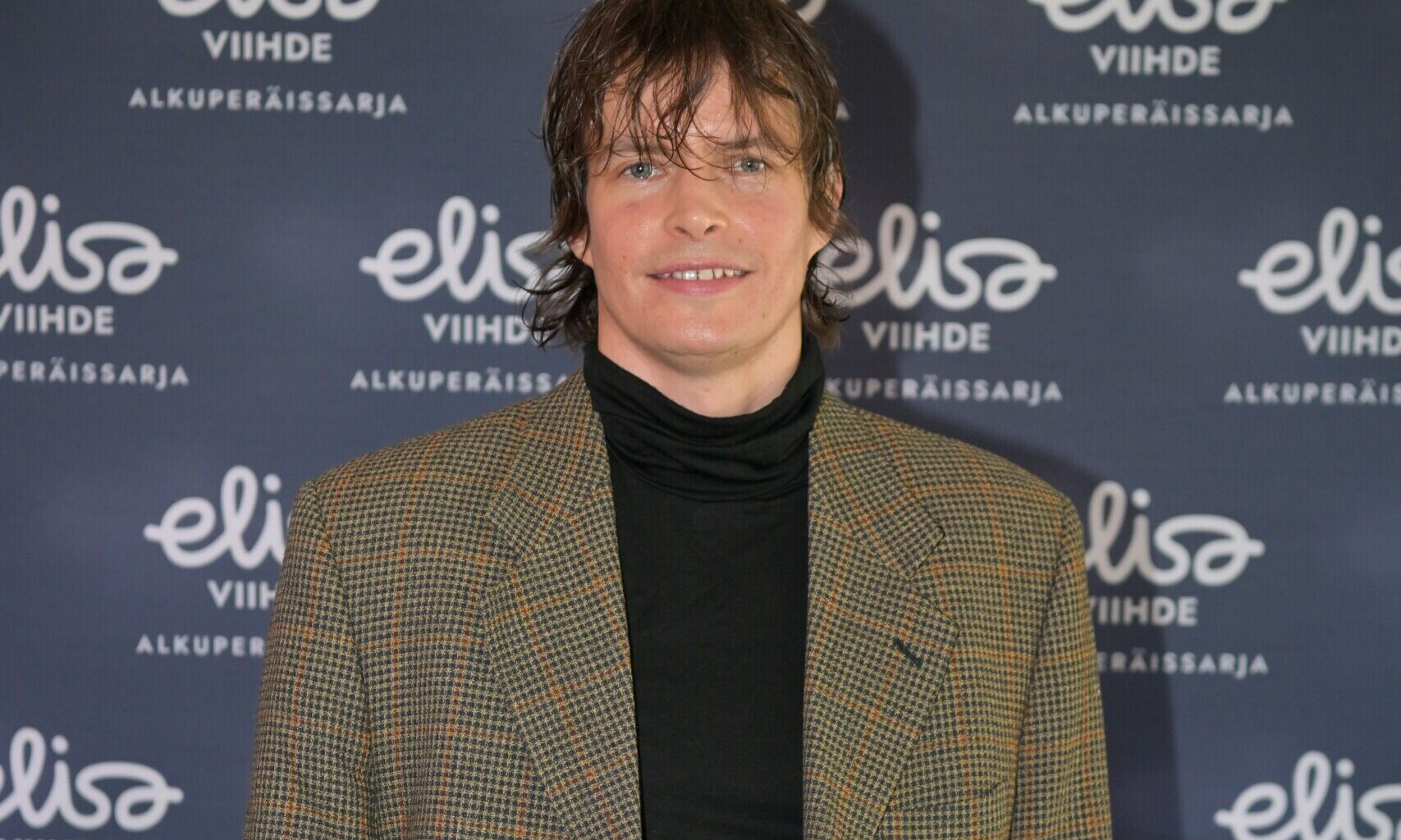 Tältä Johannes Holopainen näytti lapsena – ”Mikä söpöliini”