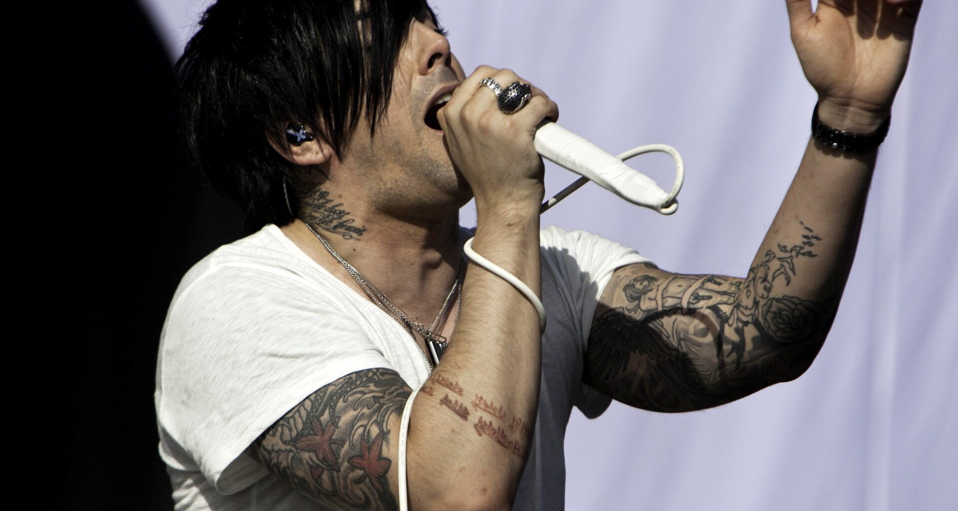 Lisää pidätyksiä Ian Watkinsin tapauksessa – kaikkiaan neljää miestä epäillään Lostprophets-laulajan murhasta