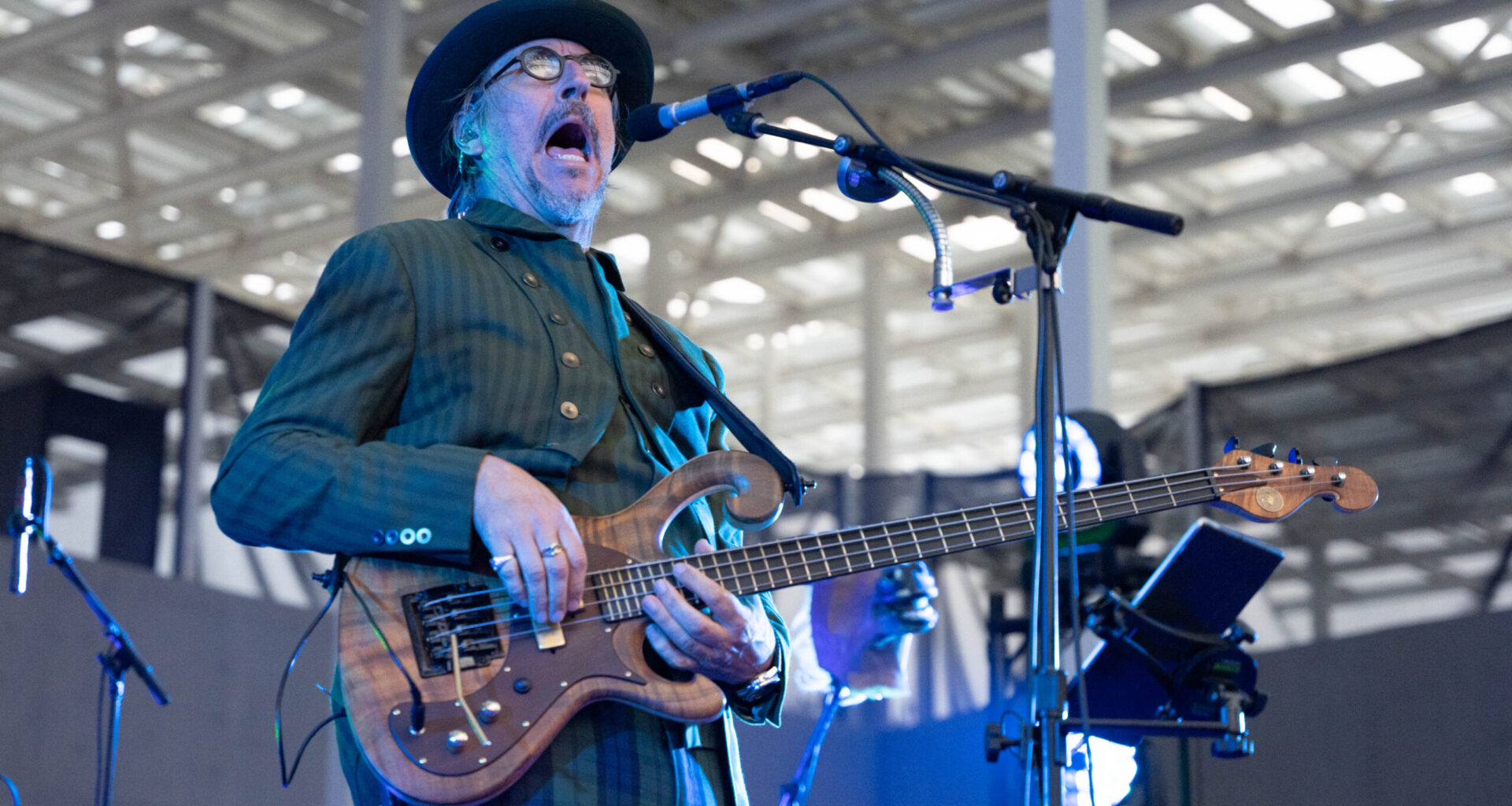"James pudisteli päätään" - Primus-nokkamies muisteli penkin alle mennyttä Metallica-koesoittoa sekä kouluaikojaan Kirk Hammettin kanssa