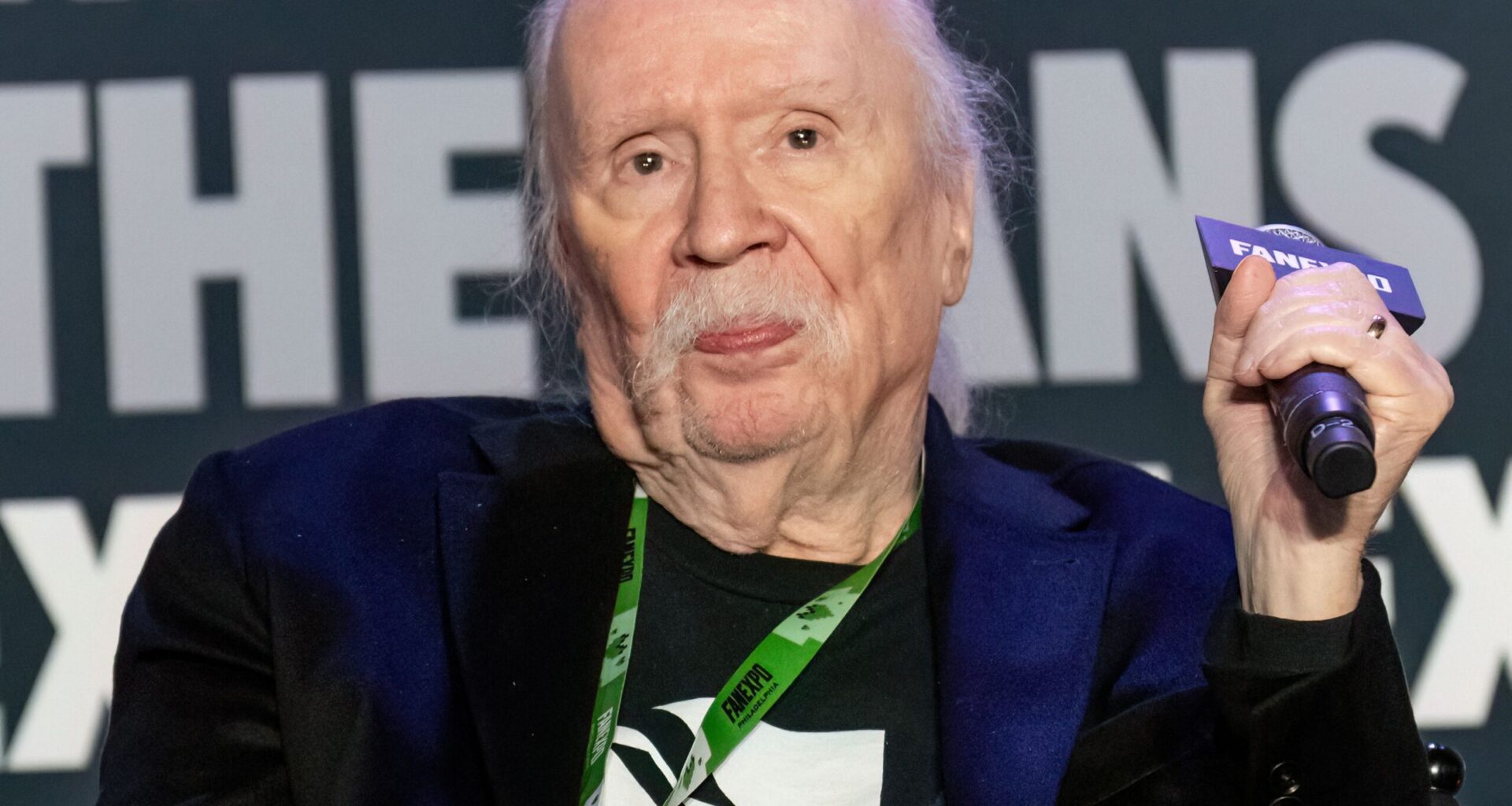 John Carpenter vihaa tätä viime vuoden rajuinta body horror -leffaa