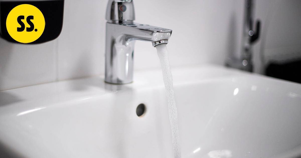 Perjantaina alkanut vedenlaatuhäiriö jatkuu Kuopiossa – vedenjakelupisteitä kolmen kaupan luona | Savo