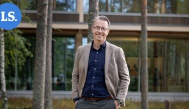 "Mieluummin kasvatan yritystä kuin lupaan lisää osinkoja" – Versowoodille valtakunnallinen yrittäjäpalkinto | Paikalliset