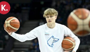 Miikka Muurinen huudatti uusia fanejaan – debyytti lienee luvassa maanantaina | Urheilu