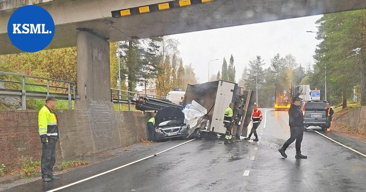 Liikenneonnettomuus Keuruulla, henkilöauto jäi puristuksiin – käytössä vain toinen ajokaista | Keski-Suomi