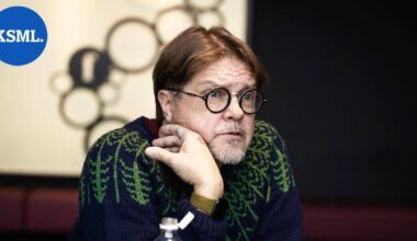 "Ehkä nyt kun aamuisin herään, ajattelen, että olen minä joku kirjailija" – jyväskyläläislähtöisen Timo Parvelan kirjoja on myyty yli 40 miljoonaa kappaletta | Keski-Suomi