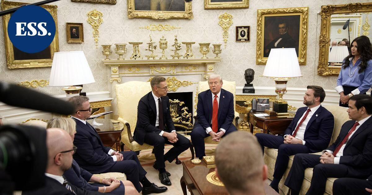 IL: Entisen diplomaatin mukaan Trumpin pöydällä ollut "lunttilappu" ei ole tavaton – konsti käytössä jo Kekkosen aikana | Uutissuomalainen