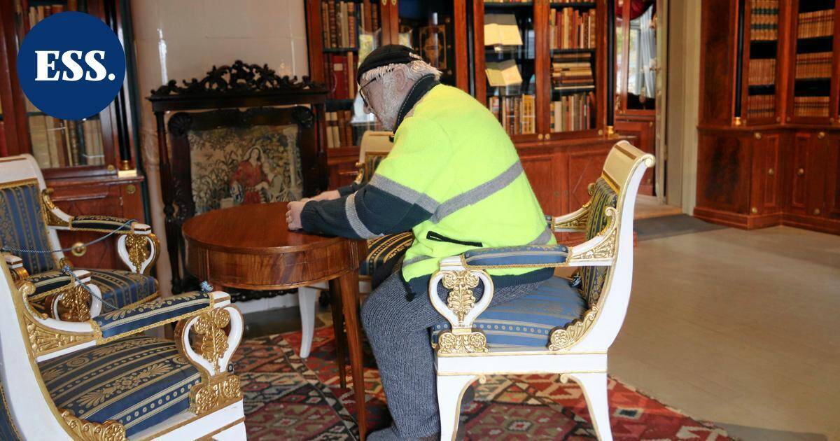 Onko se elävä? Elämänmakuiset tekstiiliveistokset yllättävät Heinolan taidemuseossa | Päijät-Häme