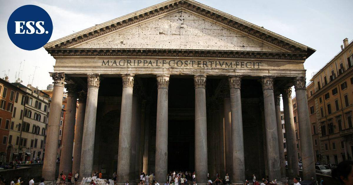 Media: Japanilaisturisti putosi kuolemaansa Rooman kuuluisalla turistinähtävyydellä | Uutissuomalainen