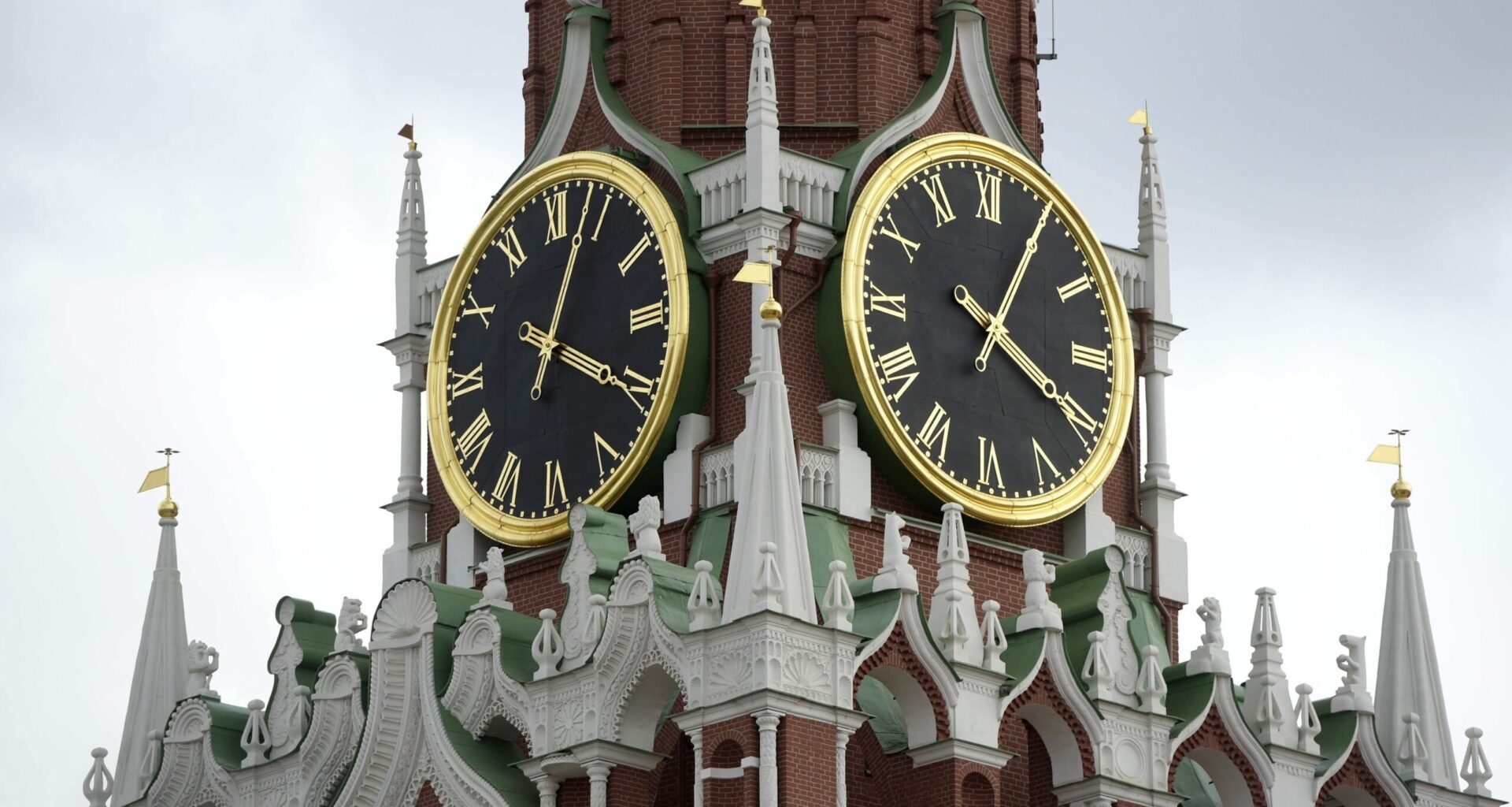 Paniikki Kremlissä, Vladimir Putin pelkää vallankaappausta