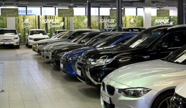 Punainen menetti ykkösasemansa – tämä on nyt suosituin autonväri