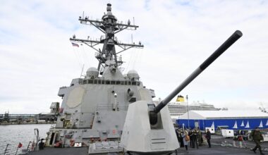 USA:n puolustusministeri erotti laivaston kärkitoimijan