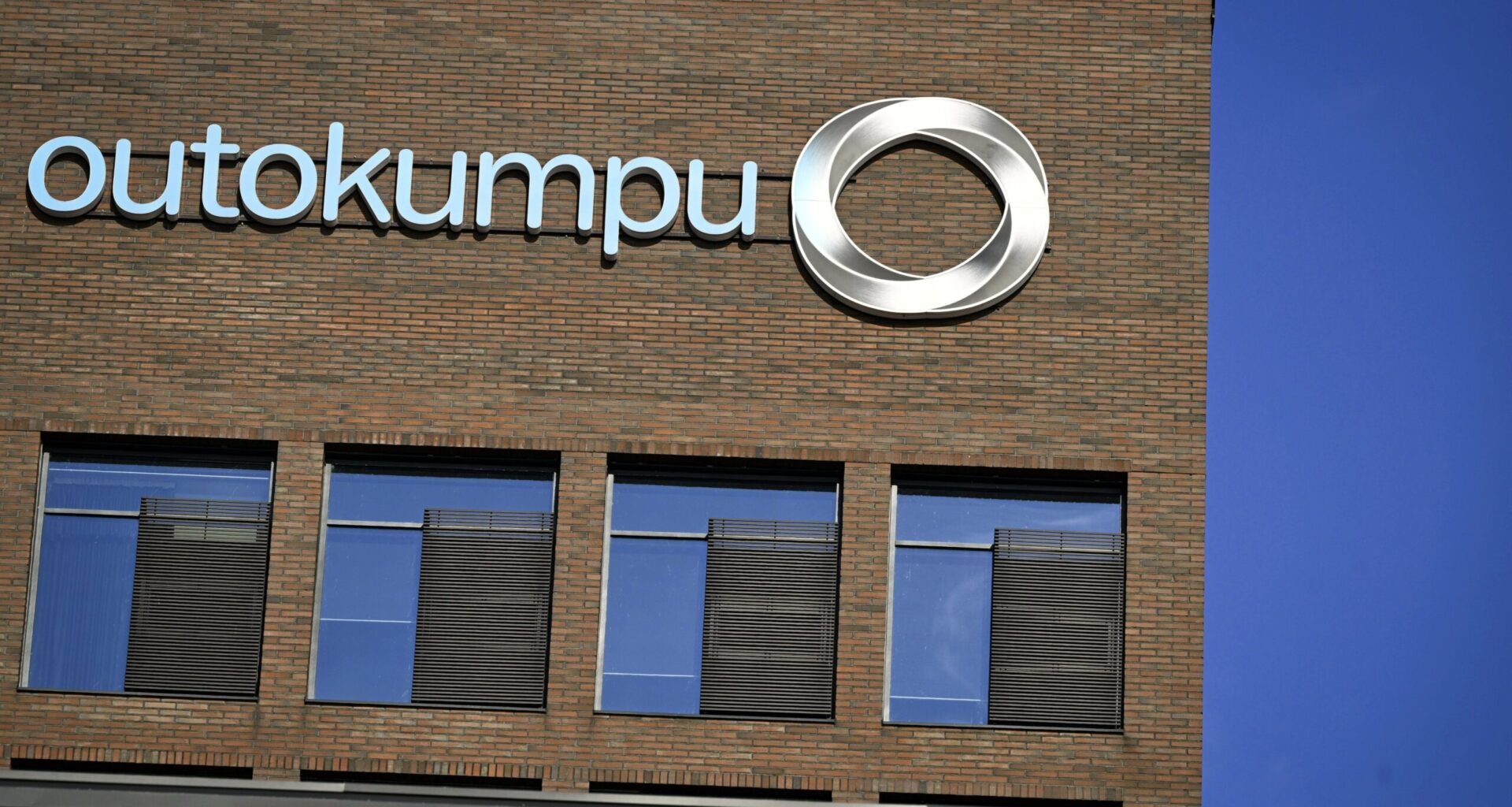 Halpa tuontiteräs painaa hintoja, Outokummun kannattavuus sukelsi