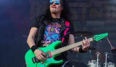 Beast in Blackin rivit rakoilevat kesken kiertueen - jatkaa toistaiseksi nelimiehisenä